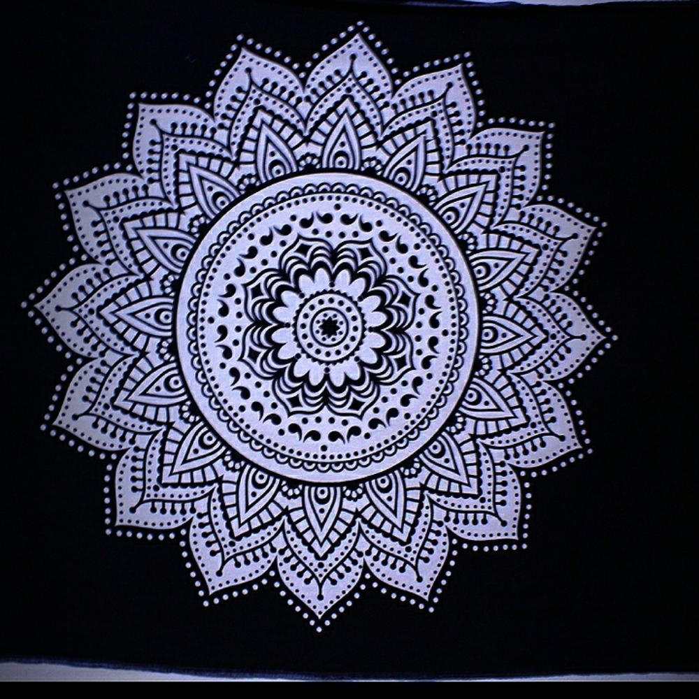 Hippie Mandala B&W Tapestry& Bedspread (Bohemian)